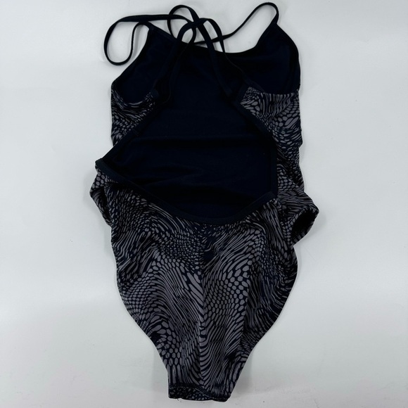 Nike Geo Alloy Poly Blend Nike Dri fit One Piece Swim Suit - Picture 4 of 9